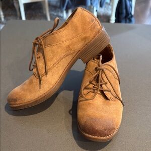 Comfortiva Tan Flats with Suede Finish